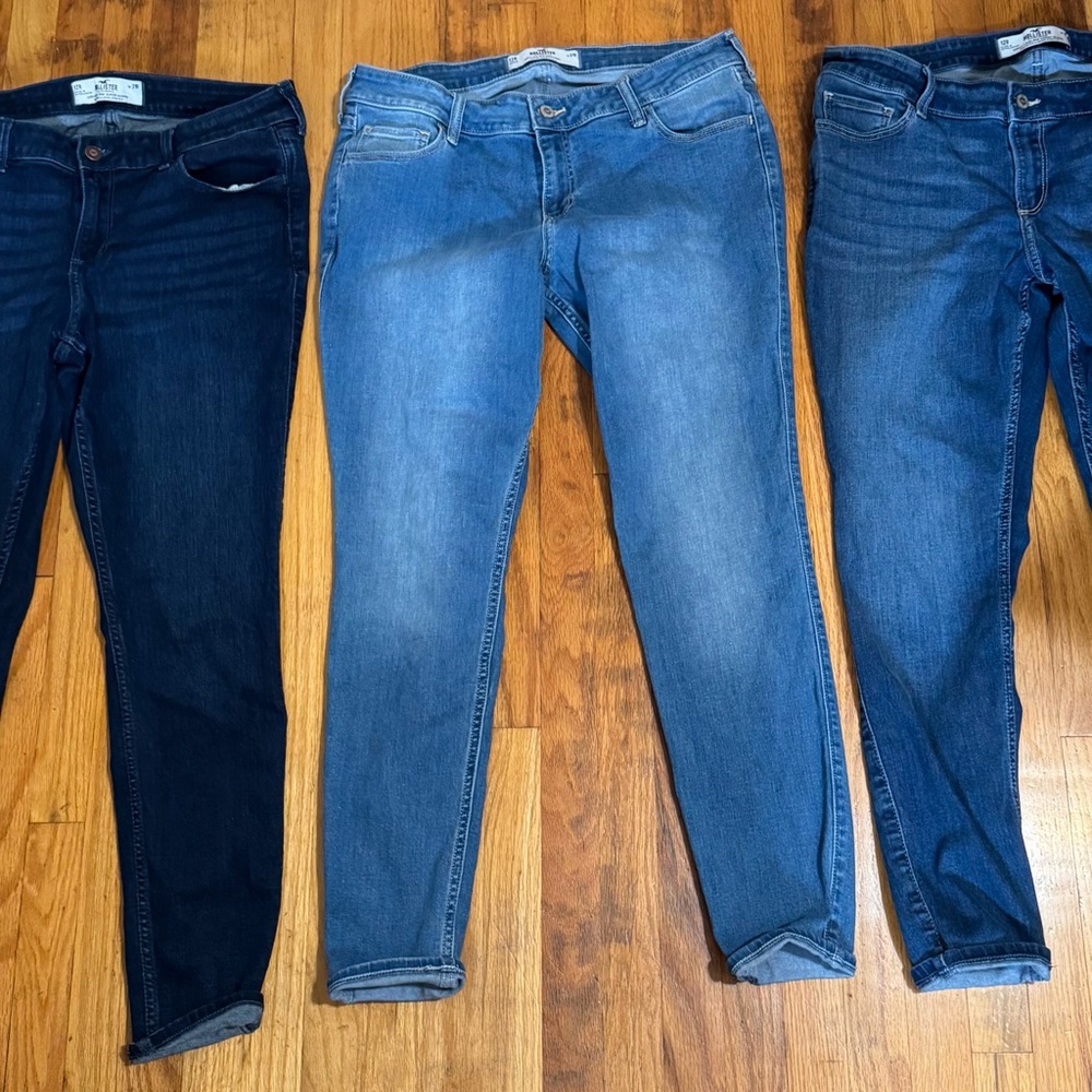Women's Hollister Jeans 3 pairs size 12R curvy, low rise, super skinny stretch